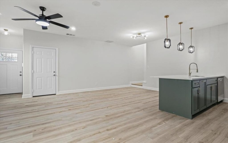 6305 Pebble Avenue, Dallas, TX 75217, 3 Bedrooms Bedrooms, ,2 BathroomsBathrooms,Residential,For Sale,6305 Pebble Avenue,20816840