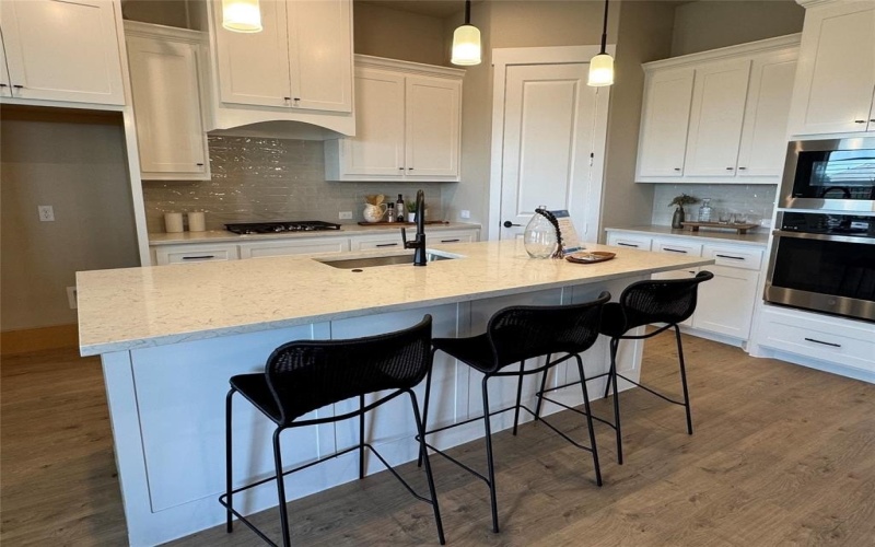 2514 Nueva Way, Mansfield, TX 76063, 2 Bedrooms Bedrooms, ,2 BathroomsBathrooms,Residential,For Sale,2514 Nueva Way,20817365