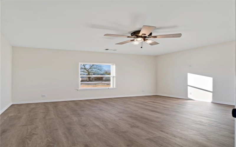 715 Daniel Street, Blossom, TX 75416, 3 Bedrooms Bedrooms, ,2 BathroomsBathrooms,Residential,For Sale,715 Daniel Street,20817607