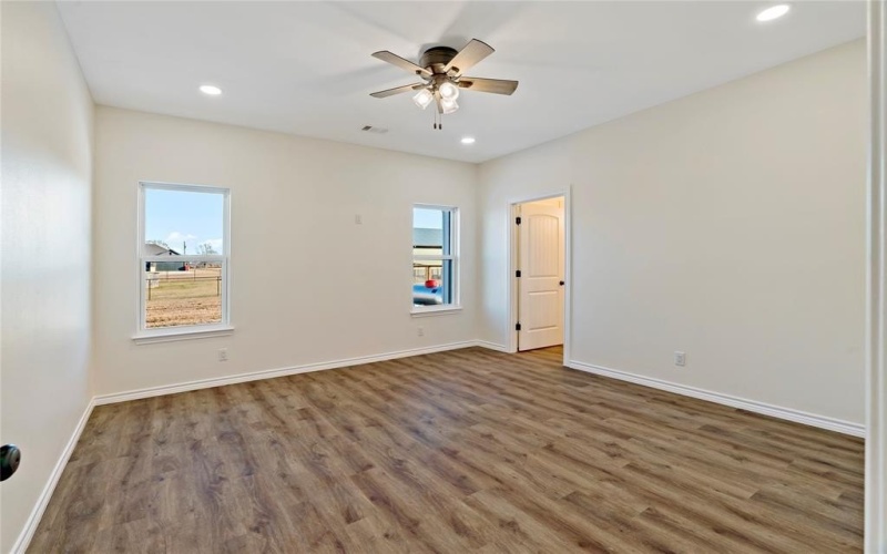 715 Daniel Street, Blossom, TX 75416, 3 Bedrooms Bedrooms, ,2 BathroomsBathrooms,Residential,For Sale,715 Daniel Street,20817607
