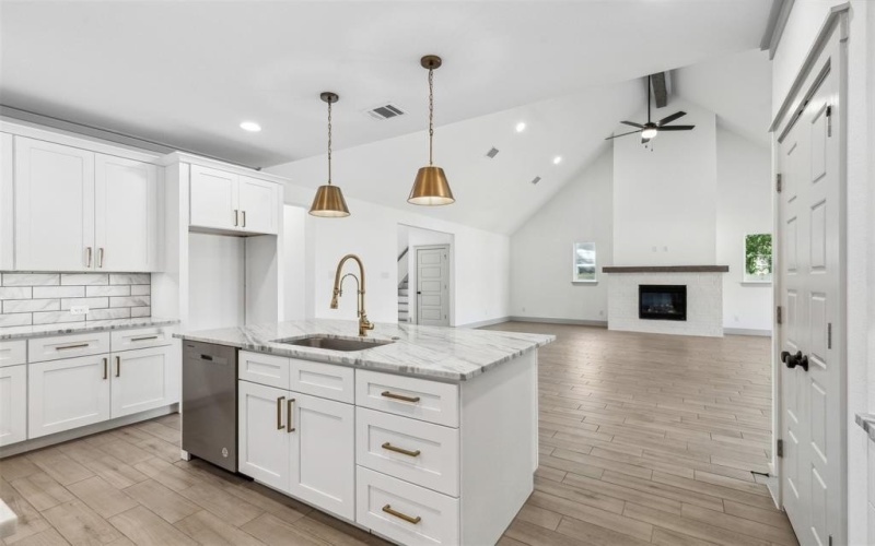 5804 Aton Avenue, Westworth Village, TX 76114, 3 Habitaciones Habitaciones , ,2 BañosBaños,Residential,En Venta,5804 Aton Avenue,20817617