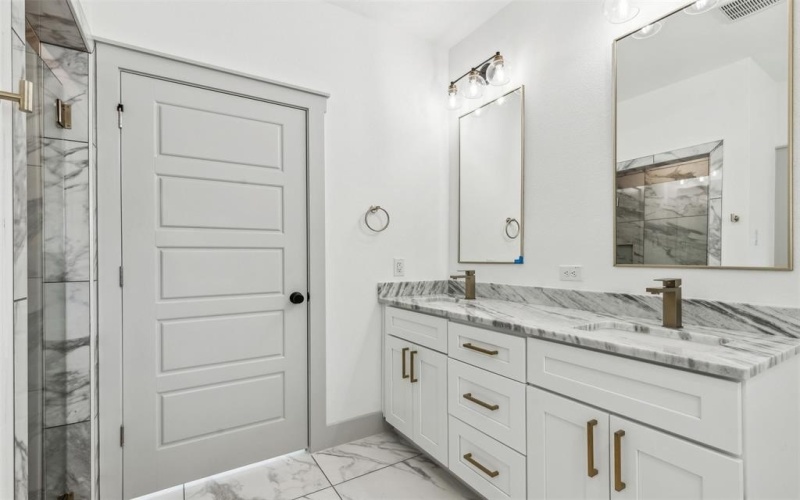 5804 Aton Avenue, Westworth Village, TX 76114, 3 Habitaciones Habitaciones , ,2 BañosBaños,Residential,En Venta,5804 Aton Avenue,20817617