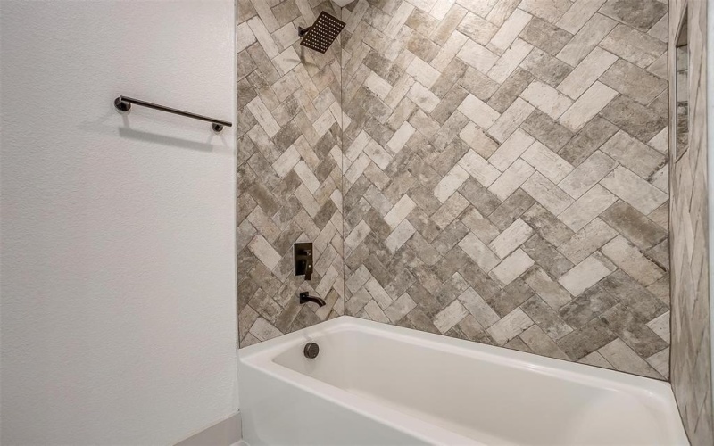 5805 Trigg Drive, Westworth Village, TX 76114, 4 Habitaciones Habitaciones , ,2 BañosBaños,Residential,En Venta,5805 Trigg Drive,20817808