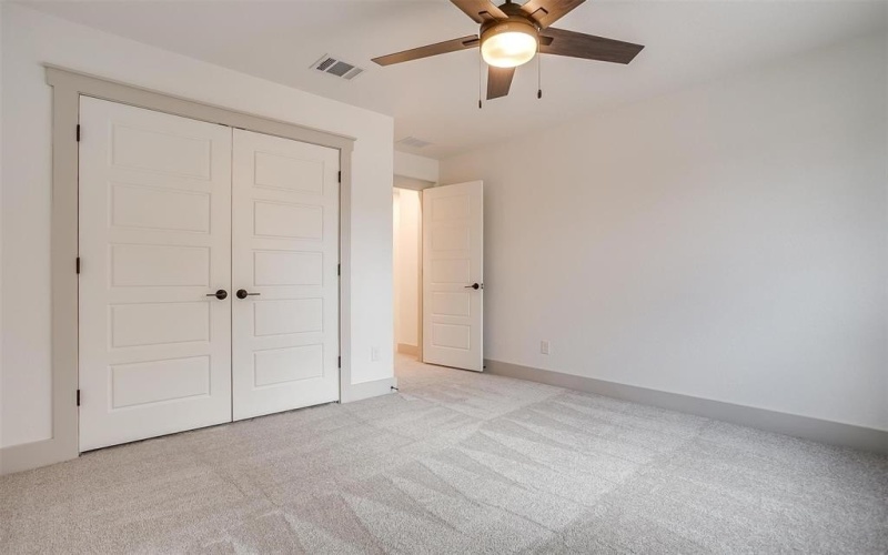 5805 Trigg Drive, Westworth Village, TX 76114, 4 Habitaciones Habitaciones , ,2 BañosBaños,Residential,En Venta,5805 Trigg Drive,20817808
