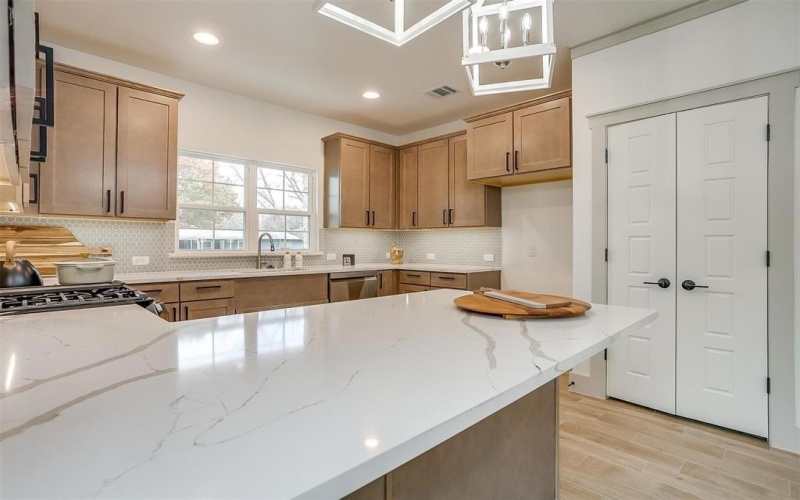5805 Trigg Drive, Westworth Village, TX 76114, 4 Habitaciones Habitaciones , ,2 BañosBaños,Residential,En Venta,5805 Trigg Drive,20817808