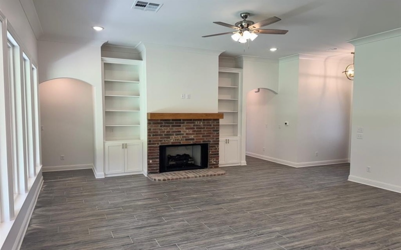 686 Newburyport Street, Blanchard, LA 71107, 3 Bedrooms Bedrooms, ,2 BathroomsBathrooms,Residential,For Sale,686 Newburyport Street,20817857