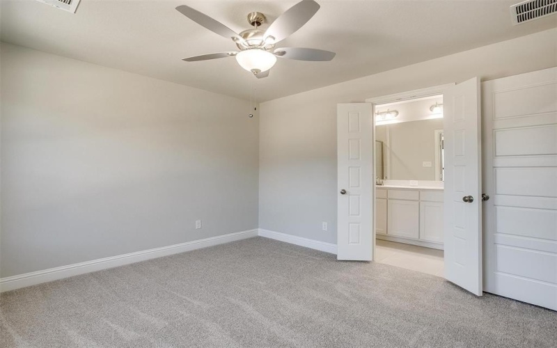 6807 Robert Reed Road, Arlington, TX 76001, 3 Bedrooms Bedrooms, ,2 BathroomsBathrooms,Residential,For Sale,6807 Robert Reed Road,0,20817887