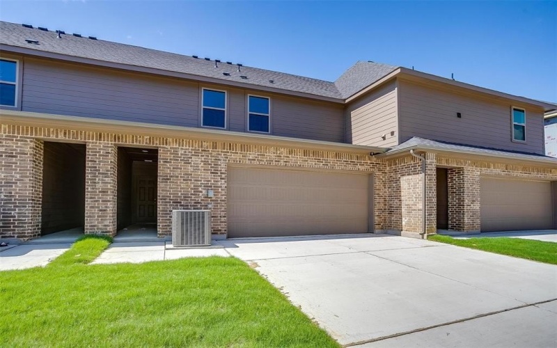 6807 Robert Reed Road, Arlington, TX 76001, 3 Bedrooms Bedrooms, ,2 BathroomsBathrooms,Residential,For Sale,6807 Robert Reed Road,0,20817887