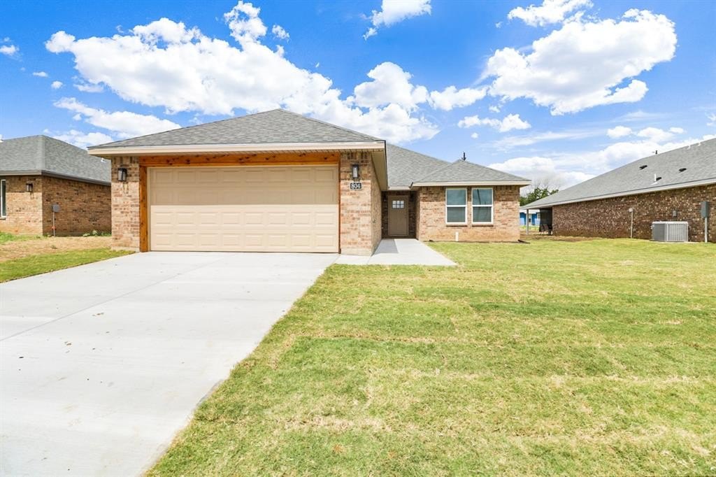 804 Bella Boulevard, Coleman, TX 76834, 3 Habitaciones Habitaciones , ,2 BañosBaños,Residential,En Venta,804 Bella Boulevard,20818267