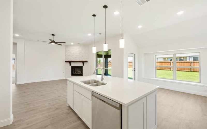 1205 Sylvia Street, DeSoto, TX 75115, 4 Bedrooms Bedrooms, ,3 BathroomsBathrooms,Residential,For Sale,1205 Sylvia Street,20821973