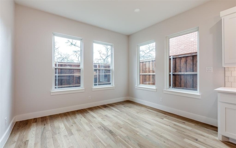7106 Granada Place, Dallas, TX 75223, 4 Bedrooms Bedrooms, ,3 BathroomsBathrooms,Residential,For Sale,7106 Granada Place,20818832