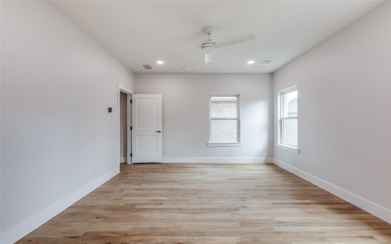 7106 Granada Place, Dallas, TX 75223, 4 Bedrooms Bedrooms, ,3 BathroomsBathrooms,Residential,For Sale,7106 Granada Place,20818832