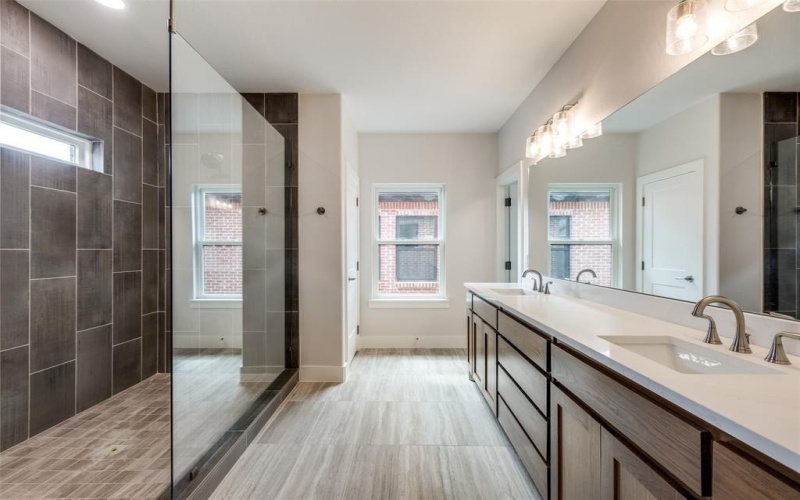 7106 Granada Place, Dallas, TX 75223, 4 Bedrooms Bedrooms, ,3 BathroomsBathrooms,Residential,For Sale,7106 Granada Place,20818832