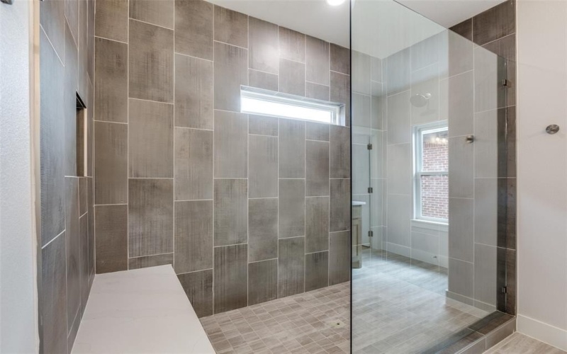 7106 Granada Place, Dallas, TX 75223, 4 Bedrooms Bedrooms, ,3 BathroomsBathrooms,Residential,For Sale,7106 Granada Place,20818832