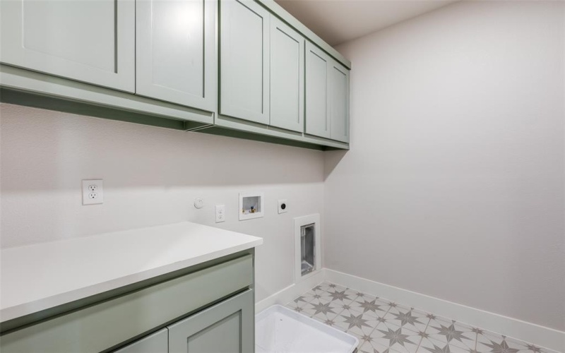 7106 Granada Place, Dallas, TX 75223, 4 Bedrooms Bedrooms, ,3 BathroomsBathrooms,Residential,For Sale,7106 Granada Place,20818832