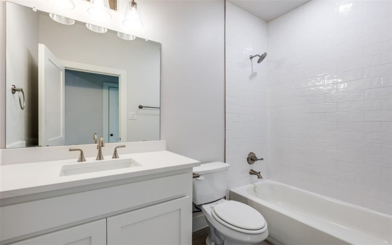 7106 Granada Place, Dallas, TX 75223, 4 Bedrooms Bedrooms, ,3 BathroomsBathrooms,Residential,For Sale,7106 Granada Place,20818832