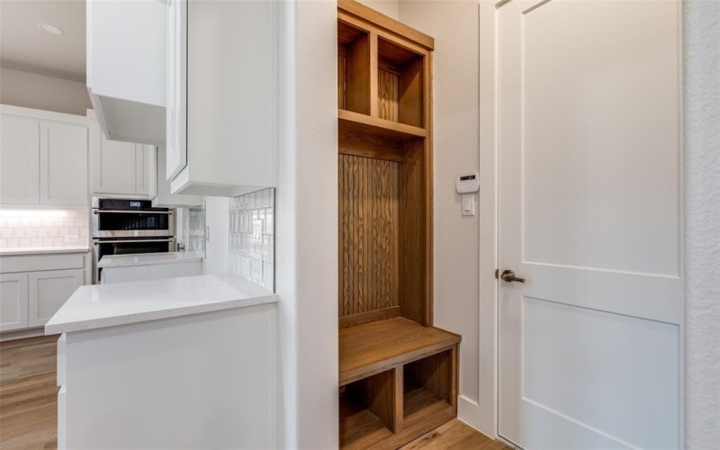 7106 Granada Place, Dallas, TX 75223, 4 Bedrooms Bedrooms, ,3 BathroomsBathrooms,Residential,For Sale,7106 Granada Place,20818832