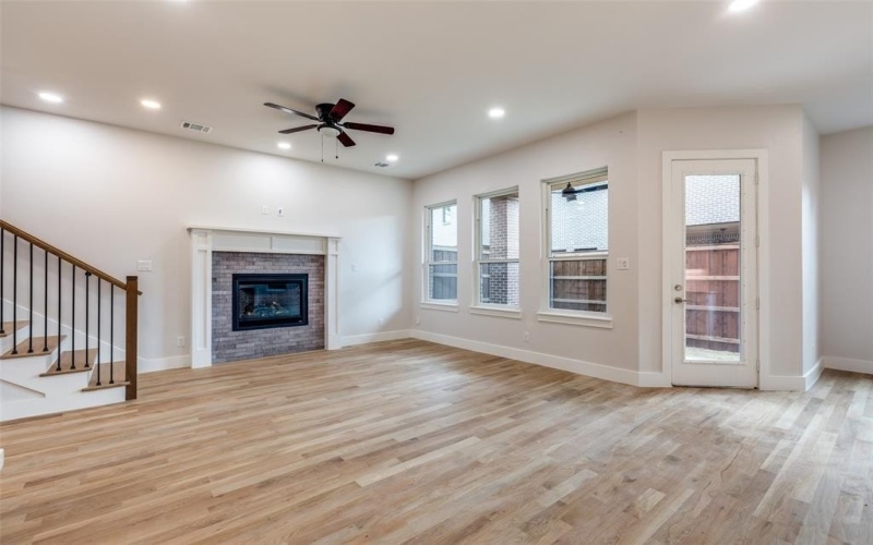 7106 Granada Place, Dallas, TX 75223, 4 Bedrooms Bedrooms, ,3 BathroomsBathrooms,Residential,For Sale,7106 Granada Place,20818832