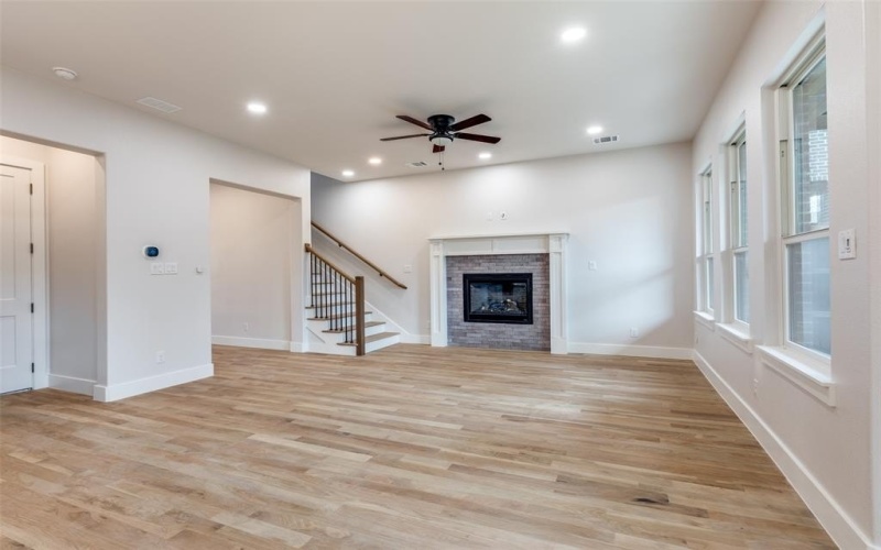 7106 Granada Place, Dallas, TX 75223, 4 Bedrooms Bedrooms, ,3 BathroomsBathrooms,Residential,For Sale,7106 Granada Place,20818832