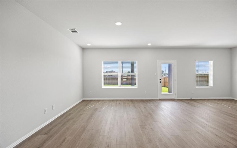 3316 Fortress Way, Denton, TX 76208, 4 Habitaciones Habitaciones , ,3 BañosBaños,Residential,En Venta,3316 Fortress Way,0,20820184