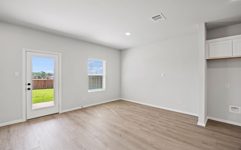 3316 Fortress Way, Denton, TX 76208, 4 Habitaciones Habitaciones , ,3 BañosBaños,Residential,En Venta,3316 Fortress Way,0,20820184