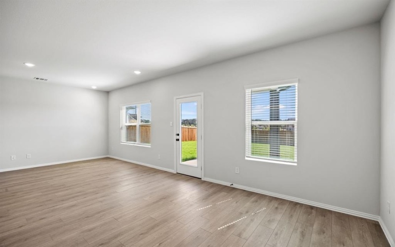 3316 Fortress Way, Denton, TX 76208, 4 Habitaciones Habitaciones , ,3 BañosBaños,Residential,En Venta,3316 Fortress Way,0,20820184