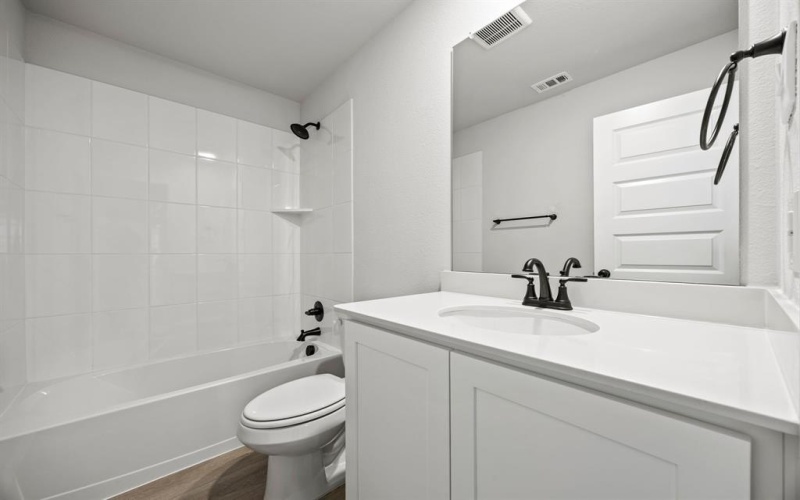3316 Fortress Way, Denton, TX 76208, 4 Habitaciones Habitaciones , ,3 BañosBaños,Residential,En Venta,3316 Fortress Way,0,20820184