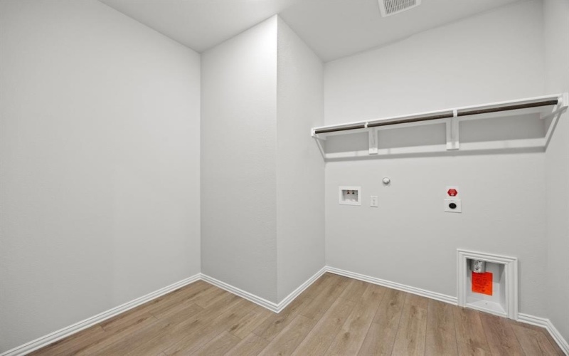 3316 Fortress Way, Denton, TX 76208, 4 Habitaciones Habitaciones , ,3 BañosBaños,Residential,En Venta,3316 Fortress Way,0,20820184