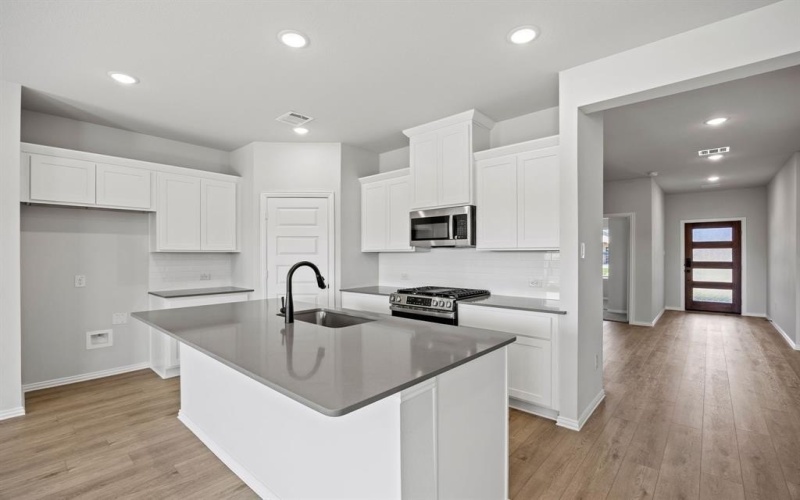 3316 Fortress Way, Denton, TX 76208, 4 Habitaciones Habitaciones , ,3 BañosBaños,Residential,En Venta,3316 Fortress Way,0,20820184