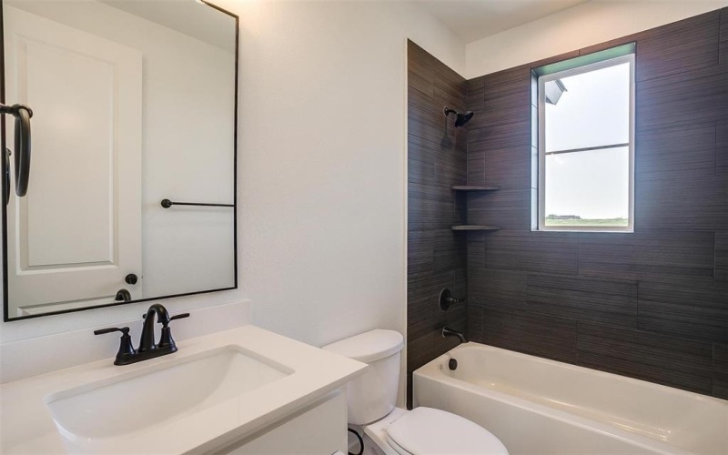 210 Talpin Lane, Venus, TX 76084, 4 Bedrooms Bedrooms, ,3 BathroomsBathrooms,Residential,For Sale,210 Talpin Lane,20820821