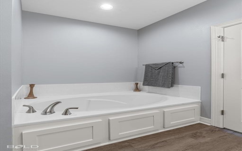 5830 Northwood Oaks, Shreveport, LA 71107, 3 Habitaciones Habitaciones , ,2 BañosBaños,Residential,En Venta,5830 Northwood Oaks,20820894