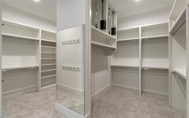 5808 Brookstown Drive, Dallas, TX 75230, 5 Bedrooms Bedrooms, ,7 BathroomsBathrooms,Residential,For Sale,5808 Brookstown Drive,20820929