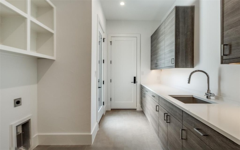 5808 Brookstown Drive, Dallas, TX 75230, 5 Bedrooms Bedrooms, ,7 BathroomsBathrooms,Residential,For Sale,5808 Brookstown Drive,20820929