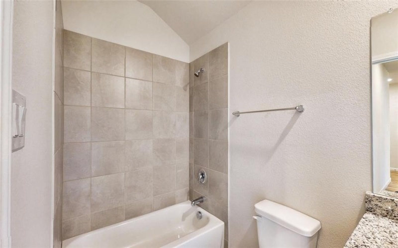 105 Annabelle Street, Cleburne, TX 76031, 3 Habitaciones Habitaciones , ,2 BañosBaños,Residential,En Venta,105 Annabelle Street,20821414