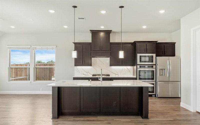 1122 Cardinal Drive, Midlothian, TX 76065, 4 Bedrooms Bedrooms, ,5 BathroomsBathrooms,Residential,For Sale,1122 Cardinal Drive,20818124