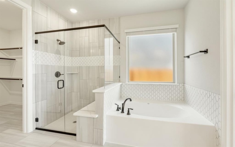 1122 Cardinal Drive, Midlothian, TX 76065, 4 Bedrooms Bedrooms, ,5 BathroomsBathrooms,Residential,For Sale,1122 Cardinal Drive,20818124