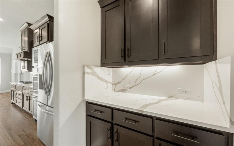 1122 Cardinal Drive, Midlothian, TX 76065, 4 Bedrooms Bedrooms, ,5 BathroomsBathrooms,Residential,For Sale,1122 Cardinal Drive,20818124