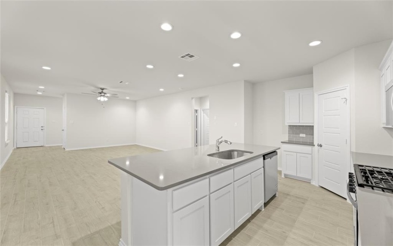 1744 Osage, Mesquite, TX 75149, 3 Bedrooms Bedrooms, ,2 BathroomsBathrooms,Residential,For Sale,1744 Osage,20821818