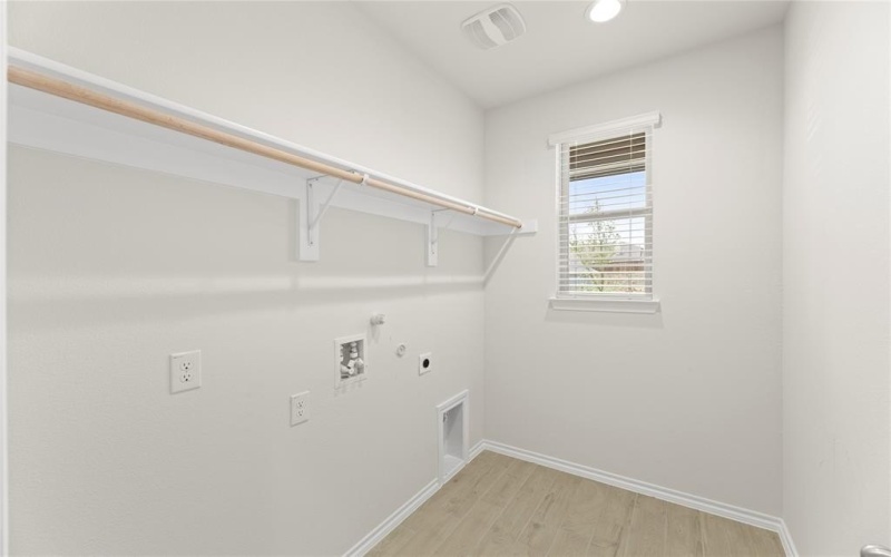 1744 Osage, Mesquite, TX 75149, 3 Bedrooms Bedrooms, ,2 BathroomsBathrooms,Residential,For Sale,1744 Osage,20821818
