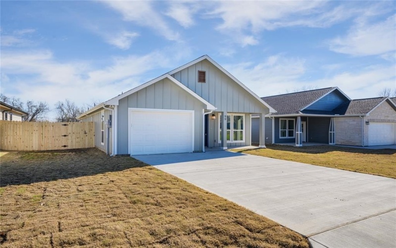 99 S Fir Street, Celeste, TX 75423, 3 Bedrooms Bedrooms, ,2 BathroomsBathrooms,Residential,For Sale,99 S Fir Street,20825195