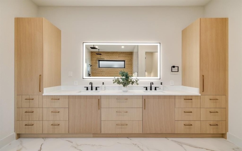 3761 Cortez Drive, Dallas, TX 75220, 5 Bedrooms Bedrooms, ,5 BathroomsBathrooms,Residential,For Sale,3761 Cortez Drive,20825513