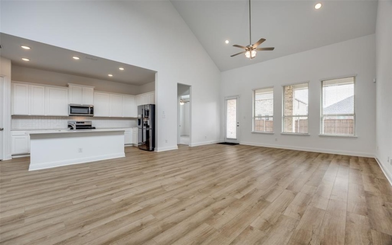 3809 Paradise Way, Sherman, TX 75090, 4 Habitaciones Habitaciones , ,3 BañosBaños,Residential,En Venta,3809 Paradise Way,20825536