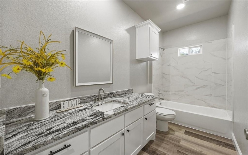 3202 Poplar Street, Greenville, TX 75402, 3 Habitaciones Habitaciones , ,2 BañosBaños,Residential,En Venta,3202 Poplar Street,20825592