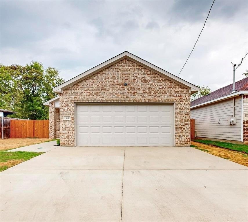 1423 Rowan Avenue, Dallas, TX 75223, 3 Bedrooms Bedrooms, ,2 BathroomsBathrooms,Residential,For Sale,1423 Rowan Avenue,20823020
