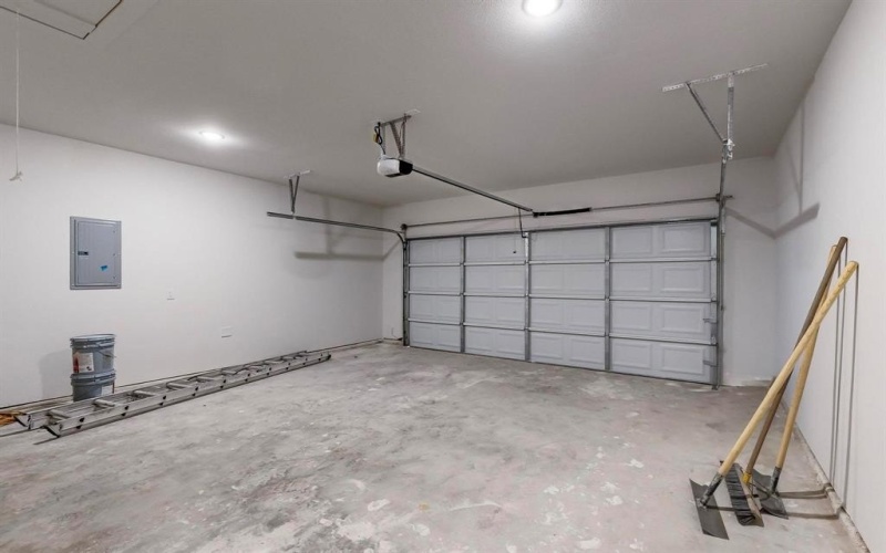 1423 Rowan Avenue, Dallas, TX 75223, 3 Bedrooms Bedrooms, ,2 BathroomsBathrooms,Residential,For Sale,1423 Rowan Avenue,20823020
