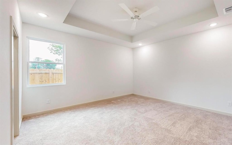 1423 Rowan Avenue, Dallas, TX 75223, 3 Bedrooms Bedrooms, ,2 BathroomsBathrooms,Residential,For Sale,1423 Rowan Avenue,20823020
