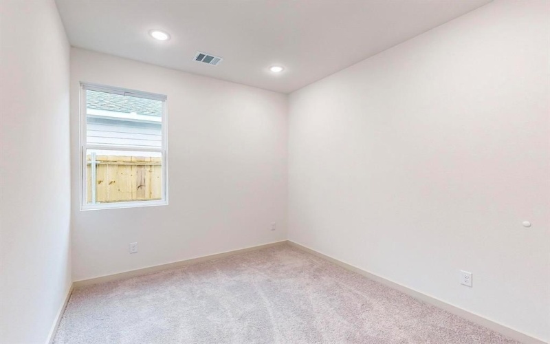 1423 Rowan Avenue, Dallas, TX 75223, 3 Bedrooms Bedrooms, ,2 BathroomsBathrooms,Residential,For Sale,1423 Rowan Avenue,20823020