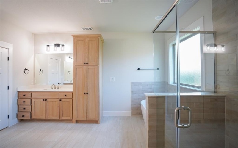 9020 Valley Oak Court, Springtown, TX 76082, 3 Habitaciones Habitaciones , ,2 BañosBaños,Residential,En Venta,9020 Valley Oak Court,0,20823311