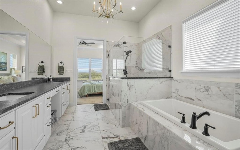 428 Royal Santana Run, Weatherford, TX 76087, 6 Habitaciones Habitaciones , ,5 BañosBaños,Residential,En Venta,428 Royal Santana Run,20823750