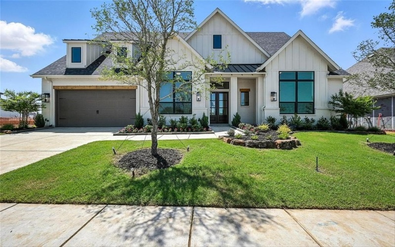 4625 Sandbrock Parkway, Aubrey, TX 76227, 4 Bedrooms Bedrooms, ,5 BathroomsBathrooms,Residential,For Sale,4625 Sandbrock Parkway,20824969